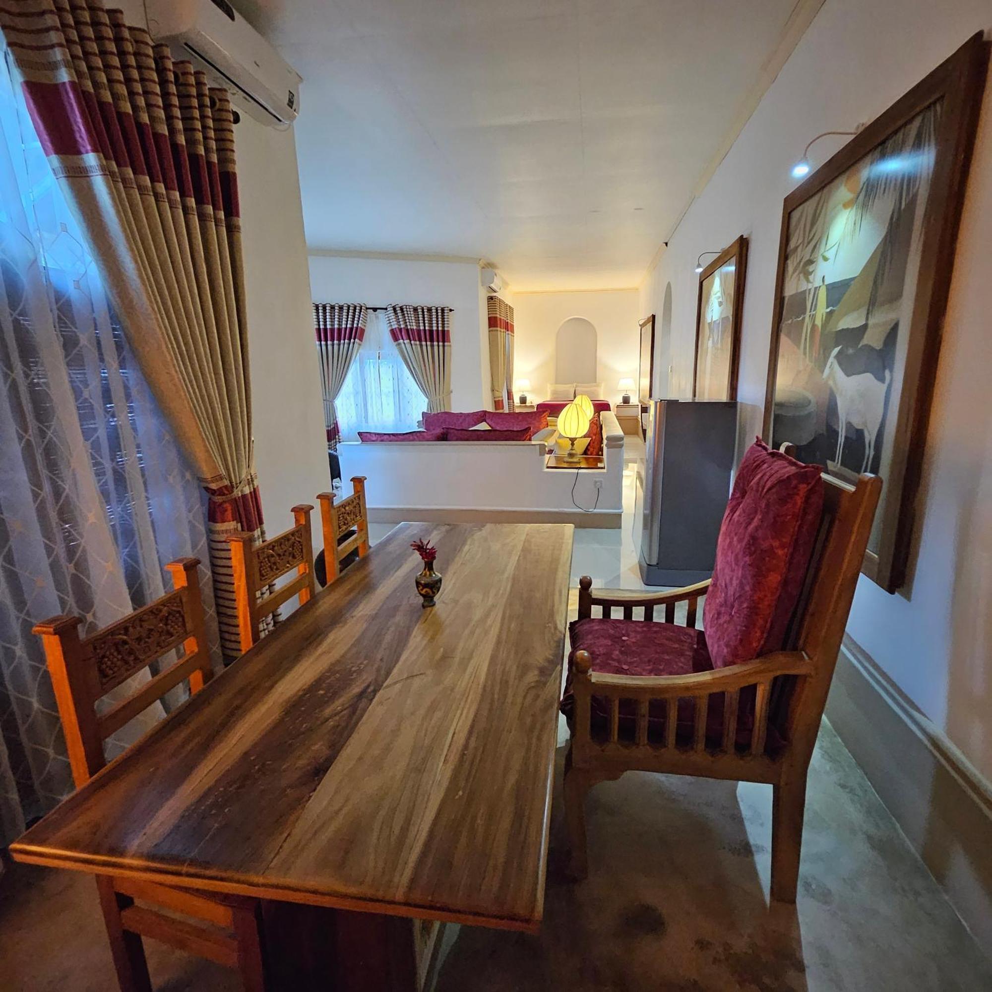 Ella Planters Bungalow Luaran gambar